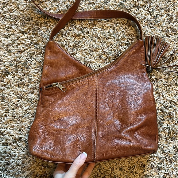 Hobo International Shoulder Bag - Picture 4 of 9